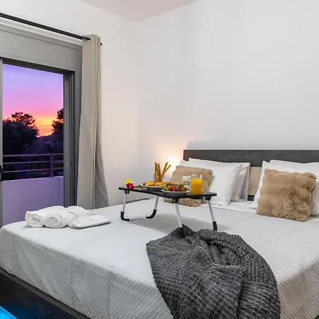 Villa La Casa Di Pantelis With Luxury Pool *