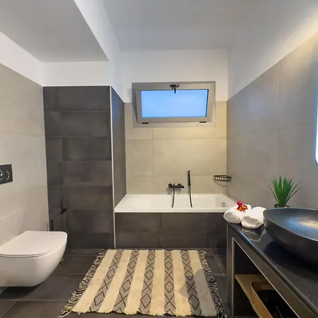 La Casa Di Pantelis With Luxury Pool Vila