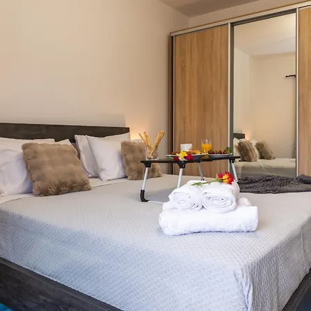 La Casa Di Pantelis With Luxury Pool Vila